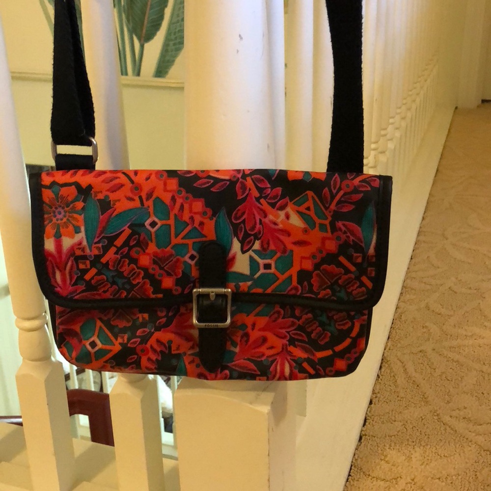 Fossil purse